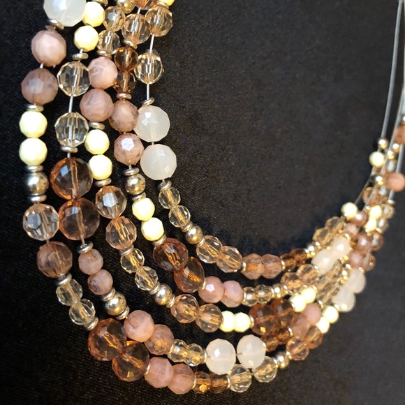 Beaded multi stringed necklace - Picture 5 of 8